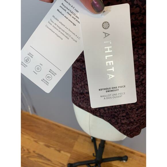 NWT Athleta One Piece Keyhole Swimuit Floral Camo Medium - Picture 15 of 16